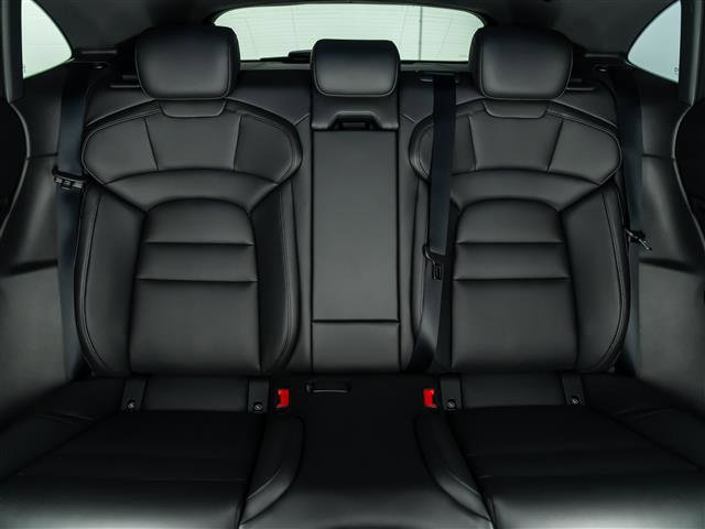 Used 2025 Porsche Taycan 4 Cross Turismo image 31