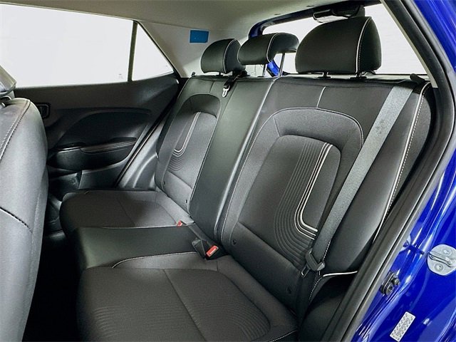 Used 2023 Hyundai Venue Limited image 21