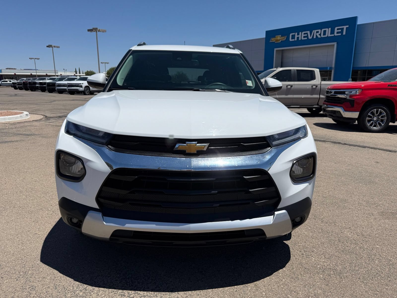 Certified 2022 Chevrolet TrailBlazer LT w/ Convenience Package FWD image 2