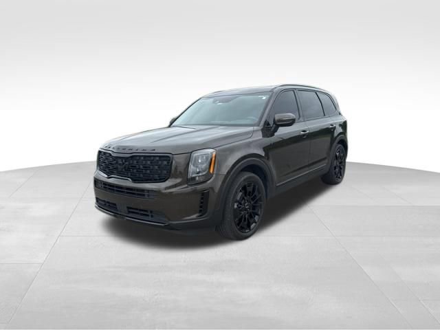 Certified 2022 Kia Telluride EX w/ EX Premium Package AWD/4WD image 7