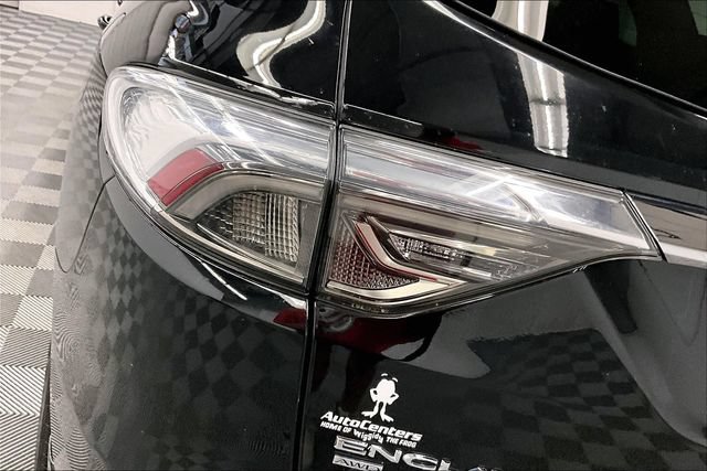 Used 2022 Buick Enclave Avenir w/ Avenir Technology Package AWD/4WD image 37