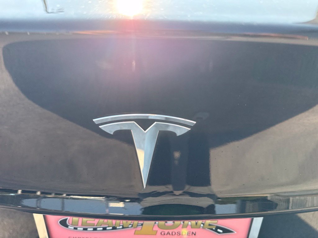 Used 2018 Tesla Model 3 Long Range RWD image 32
