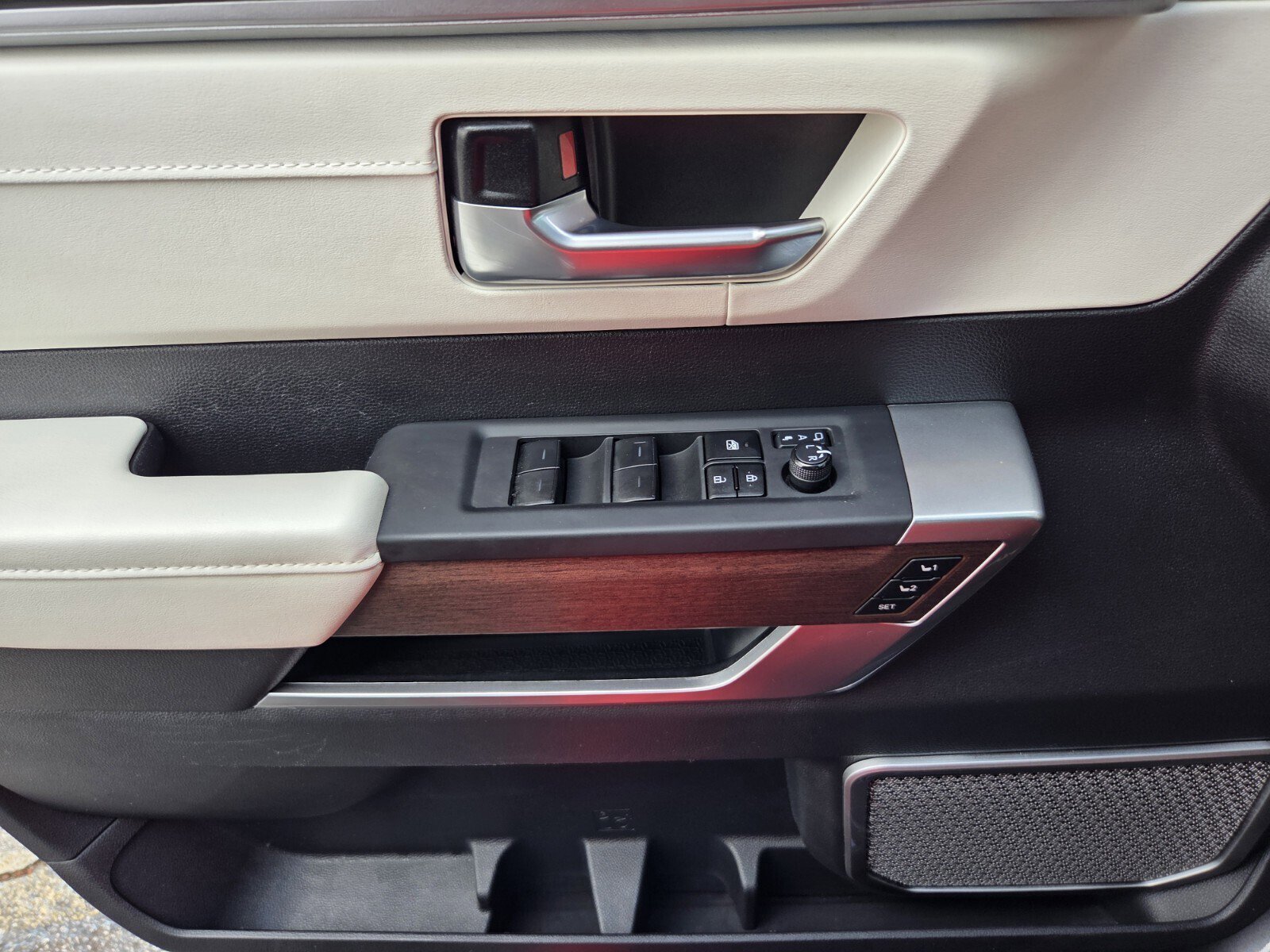 Used 2023 Toyota Tundra Capstone image 28