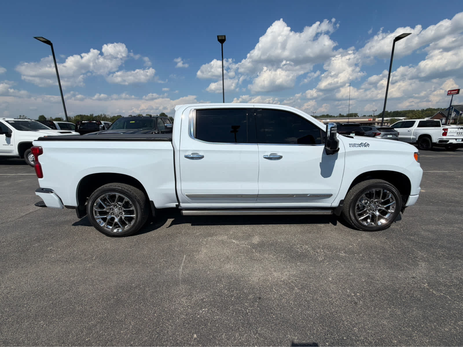 Used 2026 Chevrolet Silverado 1500 High Country w/ Technology Package AWD/4WD image 3