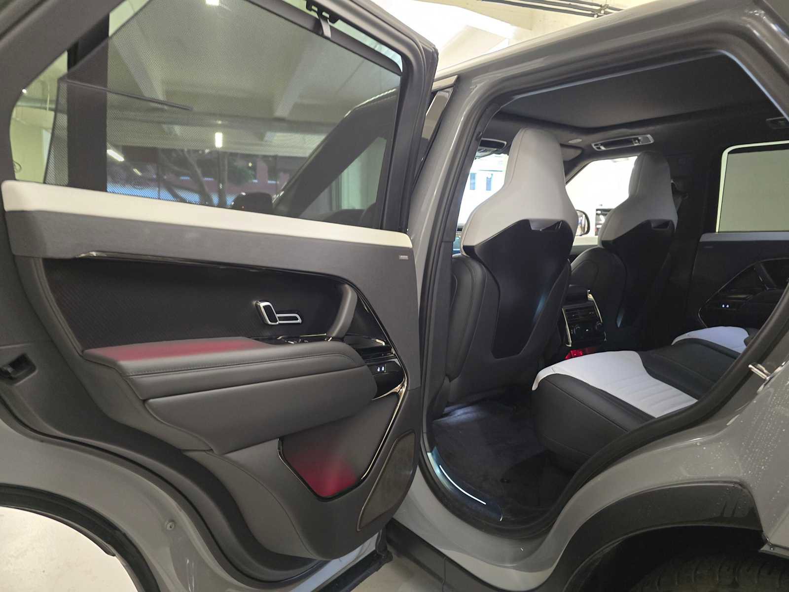 New 2025 Land Rover Range Rover Sport SV Edition Two image 15