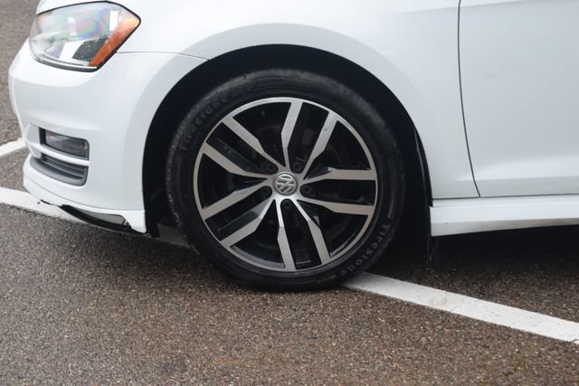 Used 2015 Volkswagen Golf SE FWD image 29