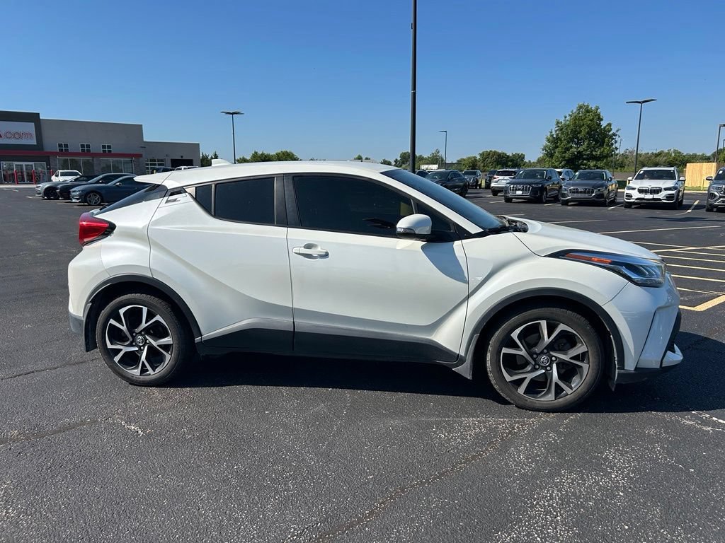 Used 2020 Toyota C-HR XLE FWD image 8