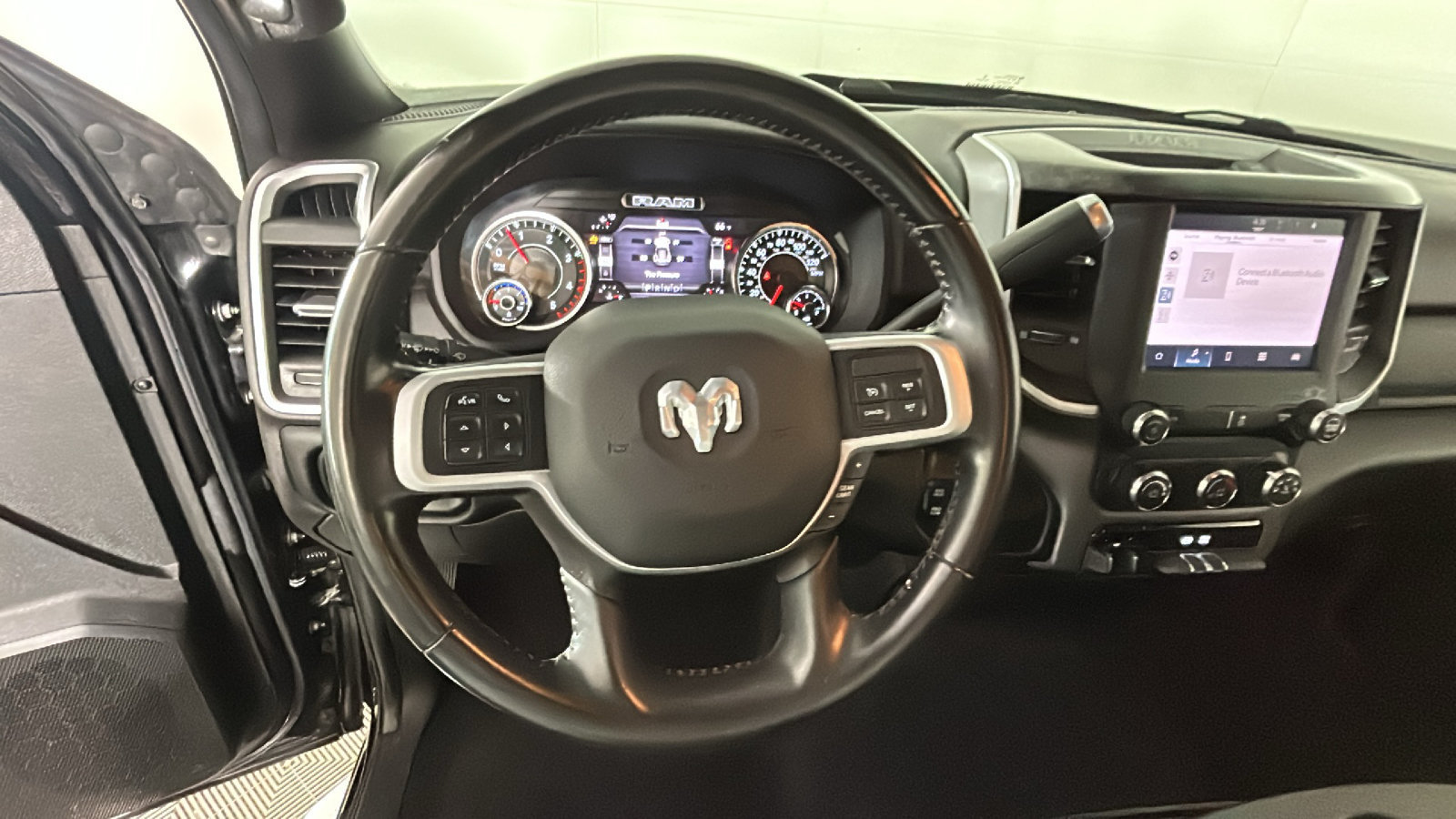 Used 2022 RAM 2500 Big Horn w/ Level A Equipment Group AWD/4WD image 18