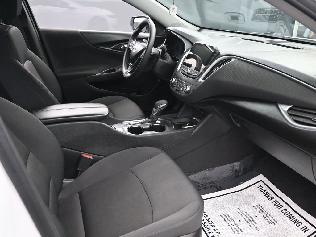 Used 2023 Chevrolet Malibu LT image 28