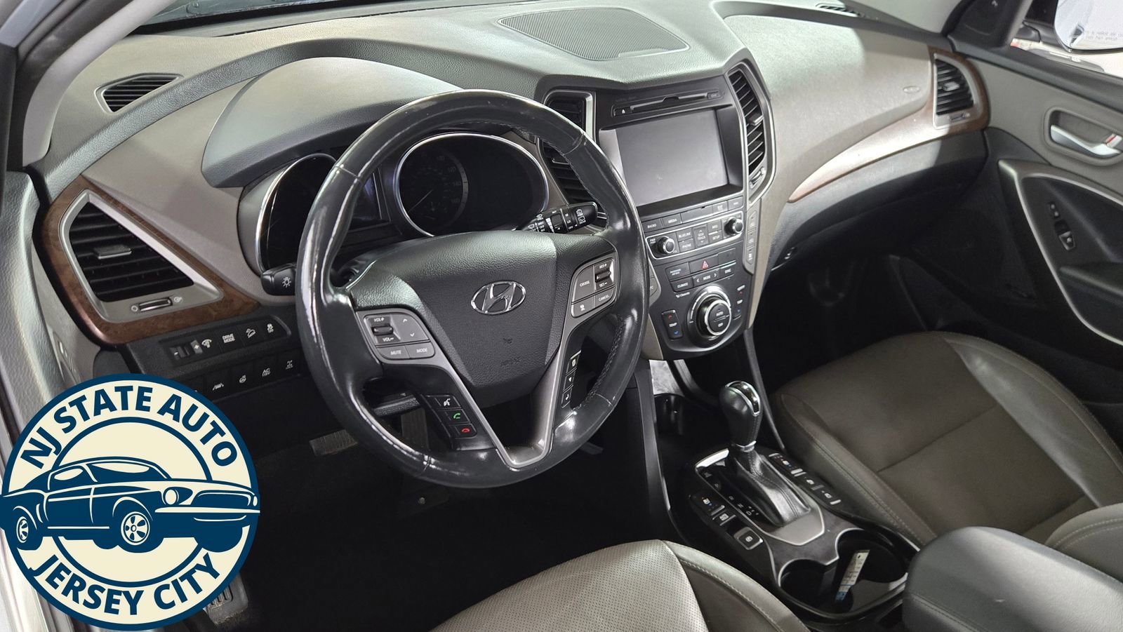 Used 2018 Hyundai Santa Fe AWD w/ SE Ultimate Tech Package 03 image 14
