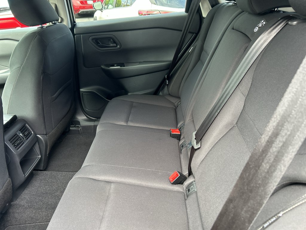 Used 2026 Nissan Rogue S AWD/4WD image 8