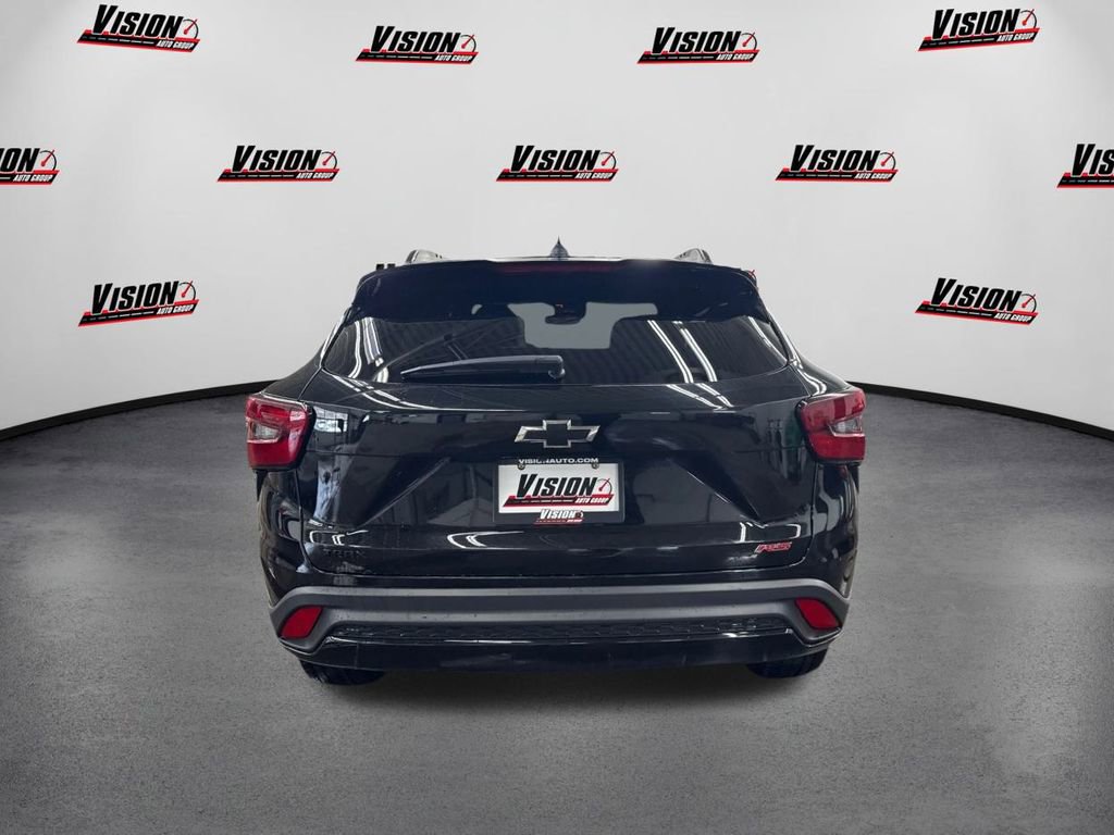 Used 2025 Chevrolet Trax RS image 6