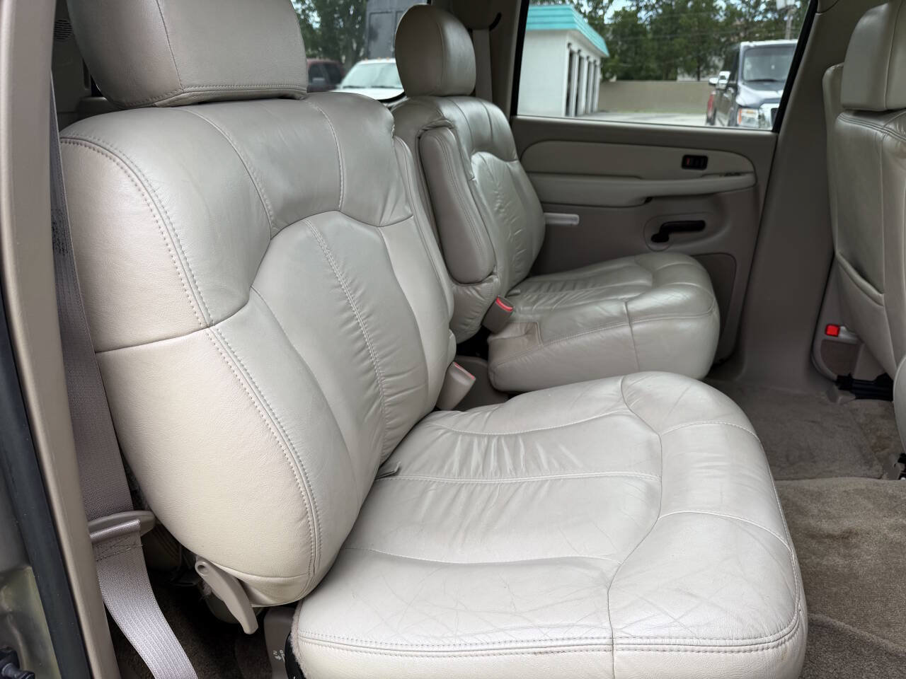 Used 2002 Chevrolet Suburban LT RWD image 10