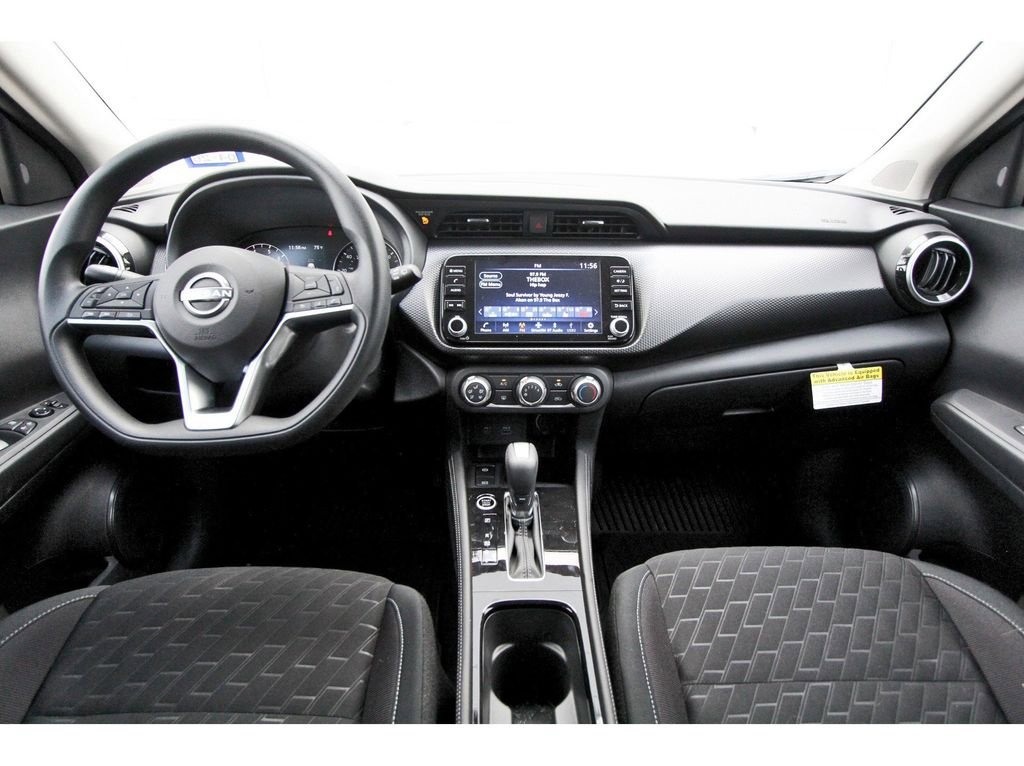 Used 2024 Nissan Kicks SV FWD image 9