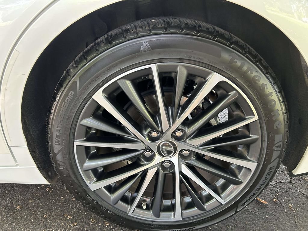 Used 2023 Lexus ES 350 w/ Premium Package FWD image 7