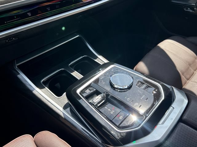 Used 2026 BMW 740i xDrive AWD/4WD image 14