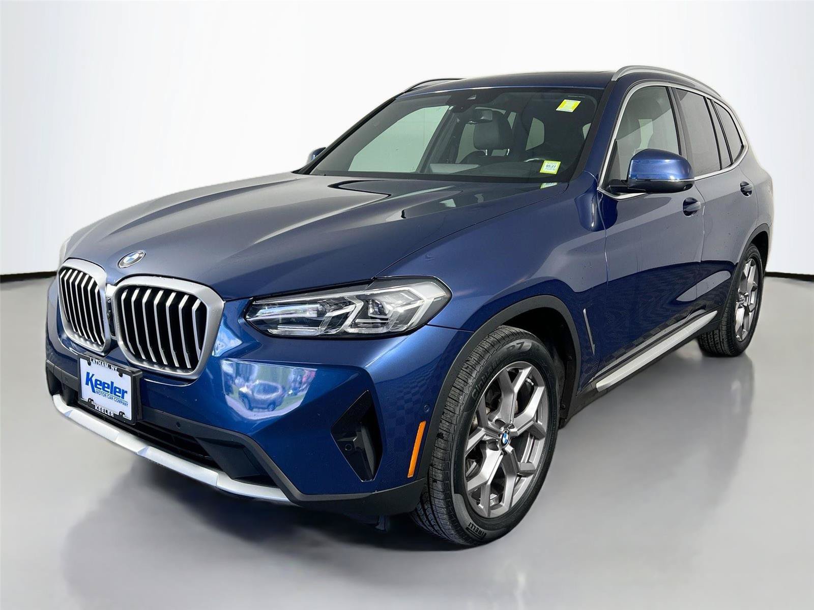 Used 2024 BMW X3 xDrive30i w/ Premium Package AWD/4WD image 2