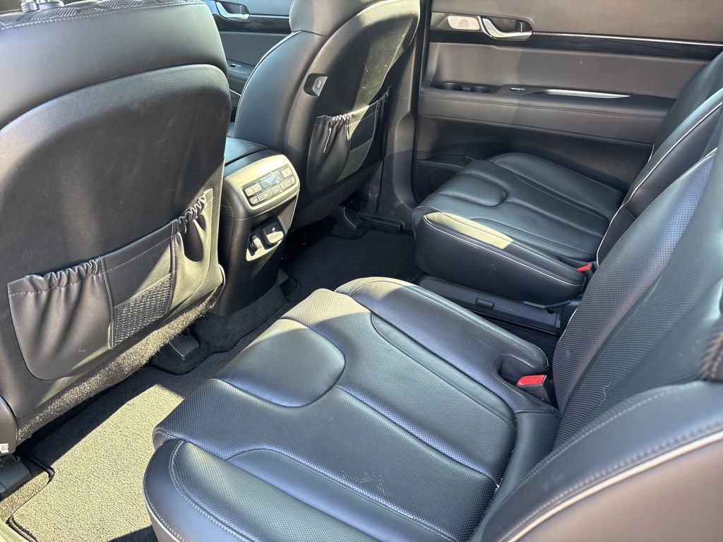 Used 2022 Hyundai Palisade Limited image 16