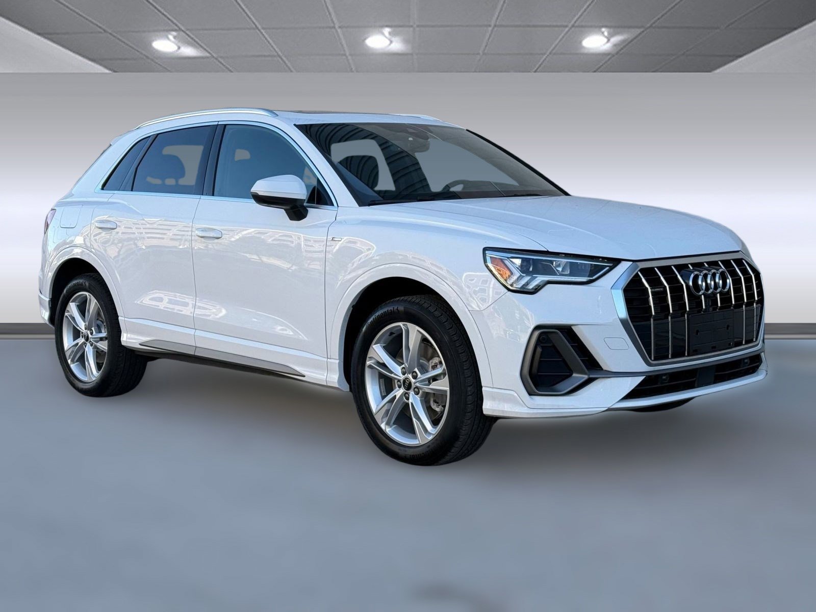 Used 2024 Audi Q3 2.0T Premium Plus w/ Premium Plus Package image 7