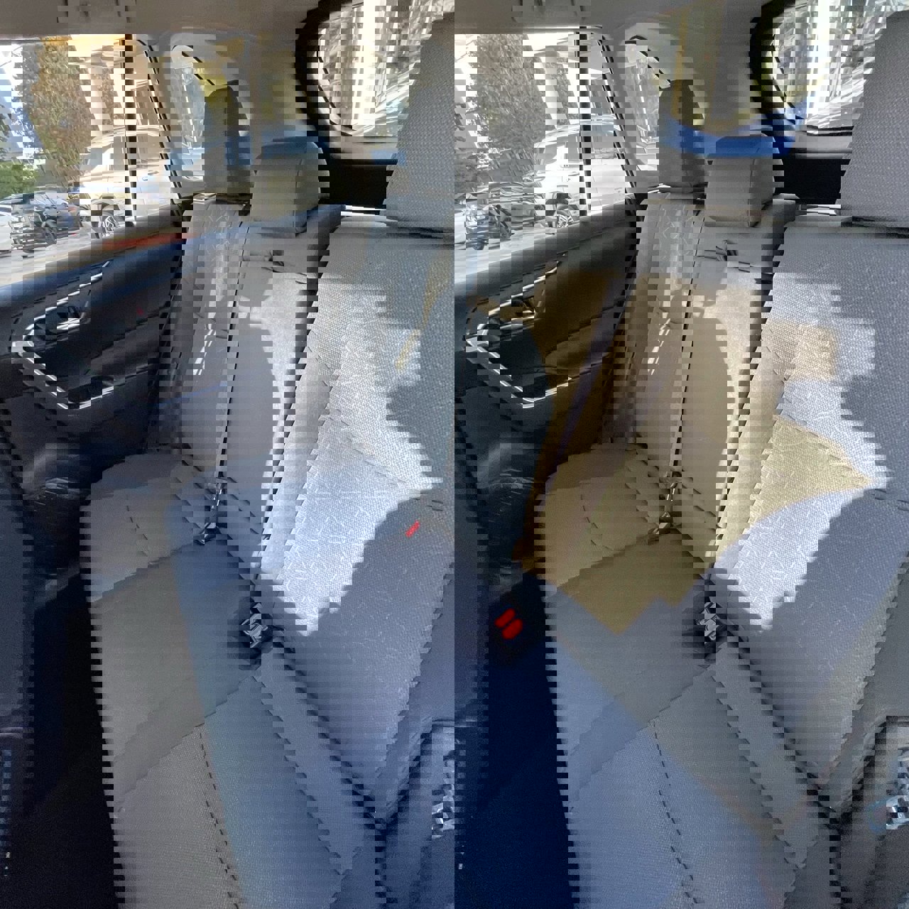 Used 2023 Toyota RAV4 XLE image 23