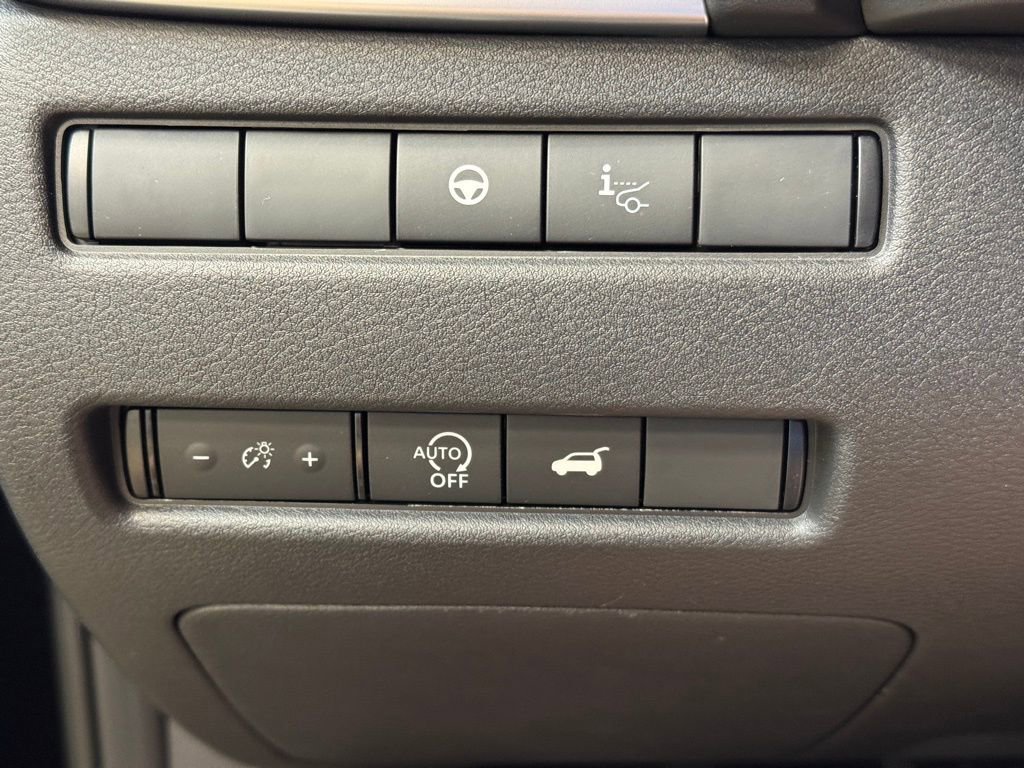 New 2026 Nissan Rogue Platinum AWD/4WD image 32