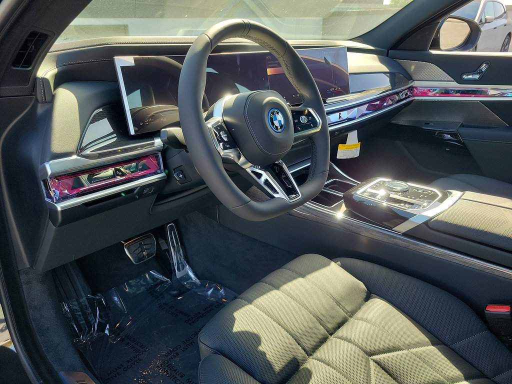 New 2026 BMW 750e xDrive AWD/4WD image 19