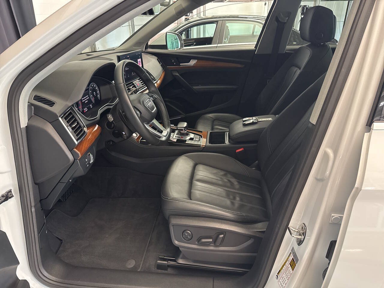 Used 2022 Audi Q5 2.0T Premium Plus AWD/4WD image 11