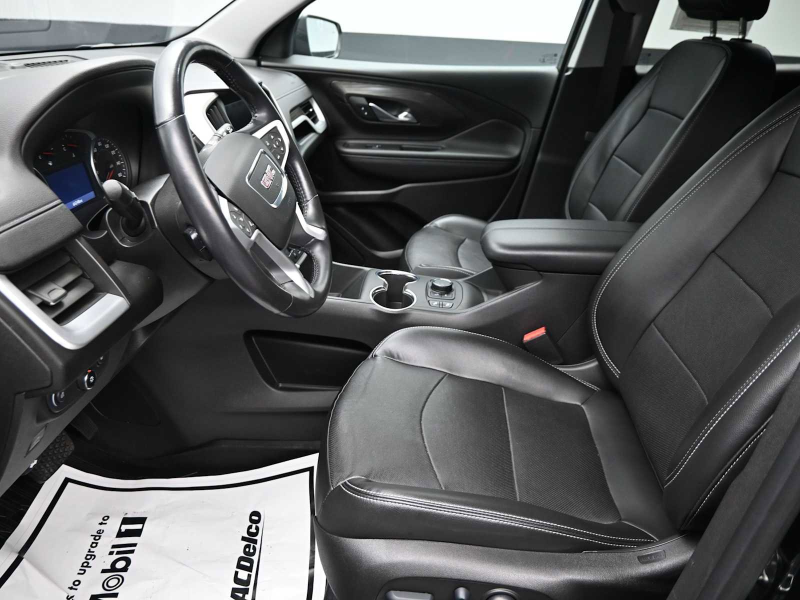 Used 2022 GMC Terrain SLT w/ Infotainment Package II image 9