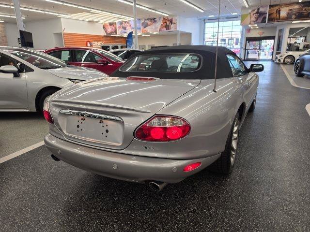 Used 2001 Jaguar XKR Convertible RWD image 4