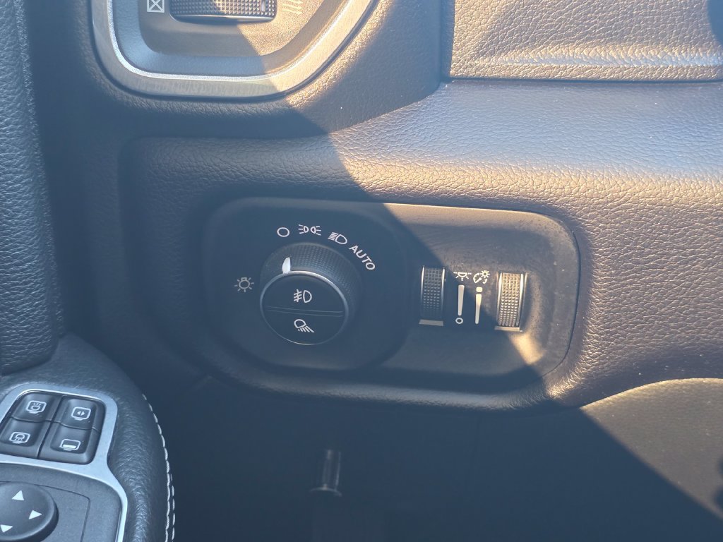 Used 2024 RAM 3500 Laramie w/ Night Edition AWD/4WD image 34