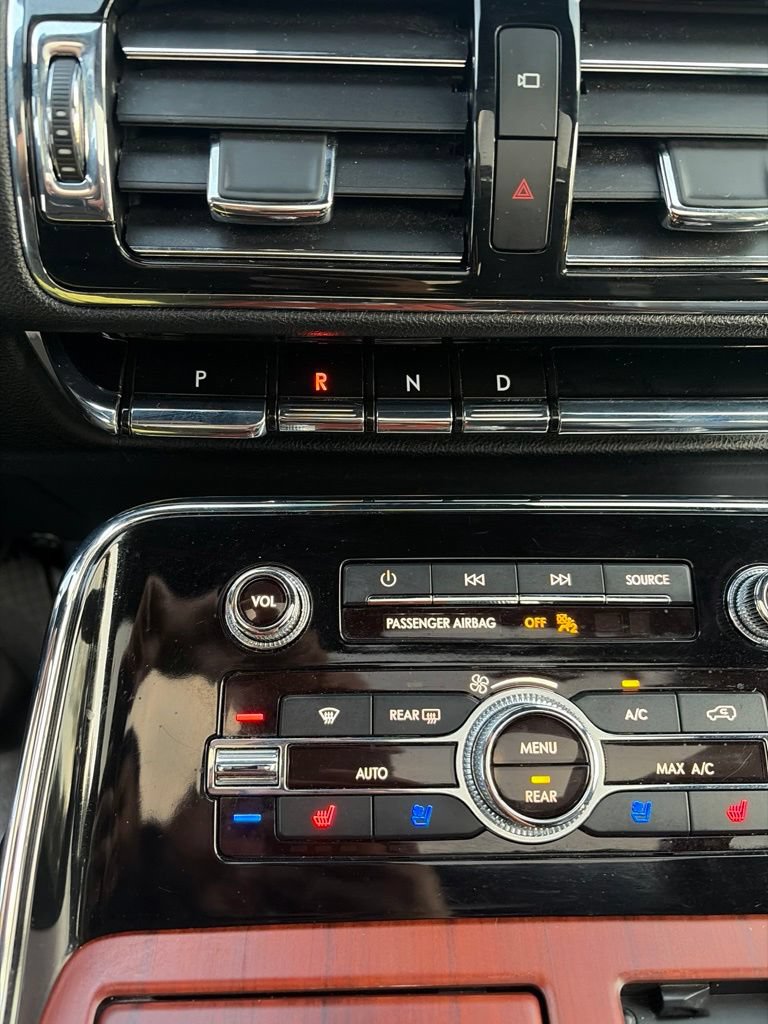Used 2021 Lincoln Navigator Reserve AWD/4WD image 37