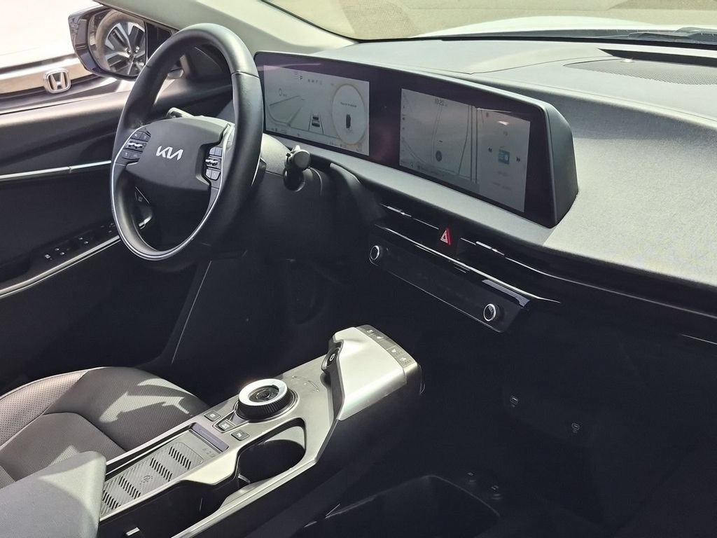 Certified 2024 Kia EV6 Wind w/ Wind Technology Package RWD image 28