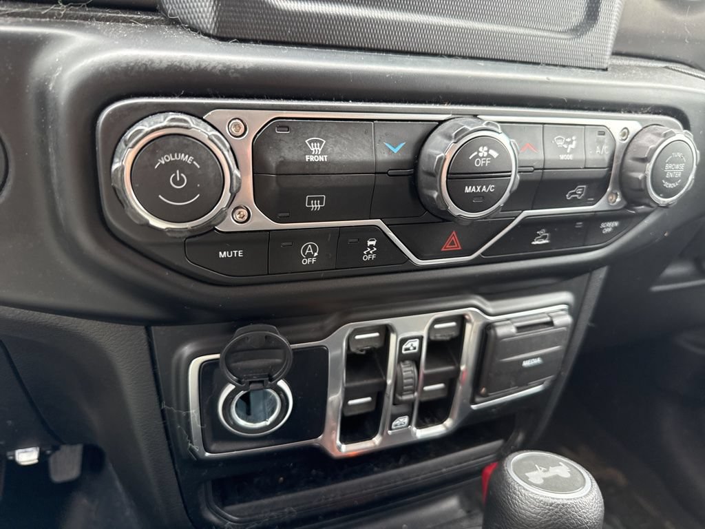 Used 2022 Jeep Wrangler Unlimited Sport AWD/4WD image 28