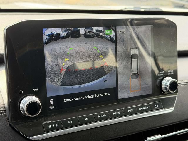 Used 2024 Mitsubishi Outlander SE FWD image 2