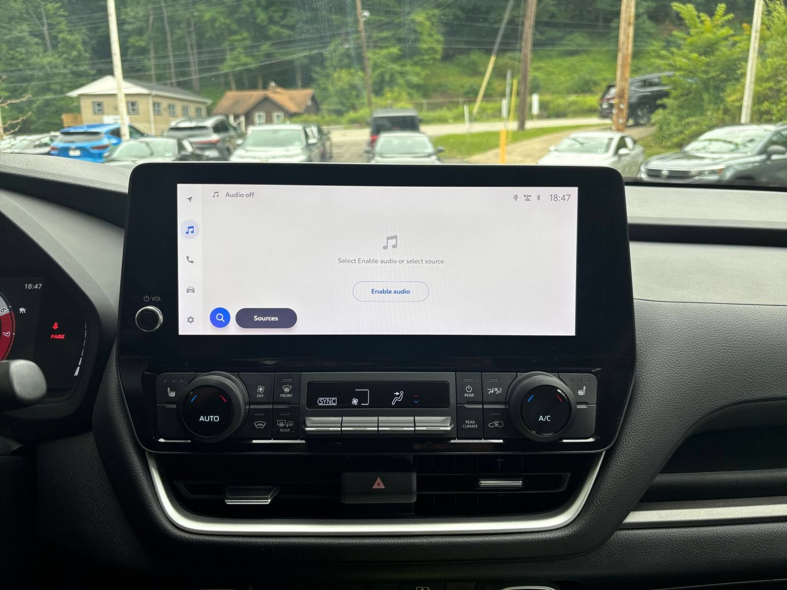 Used 2025 Toyota Grand Highlander FWD image 16