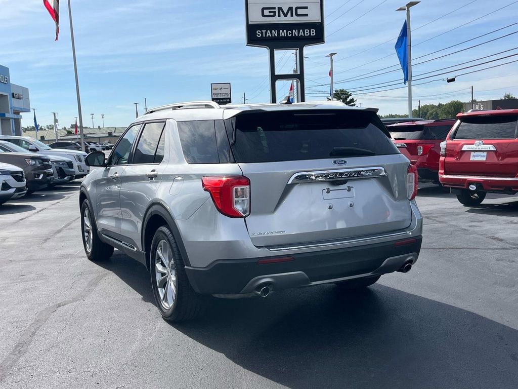 Used 2022 Ford Explorer Limited image 5