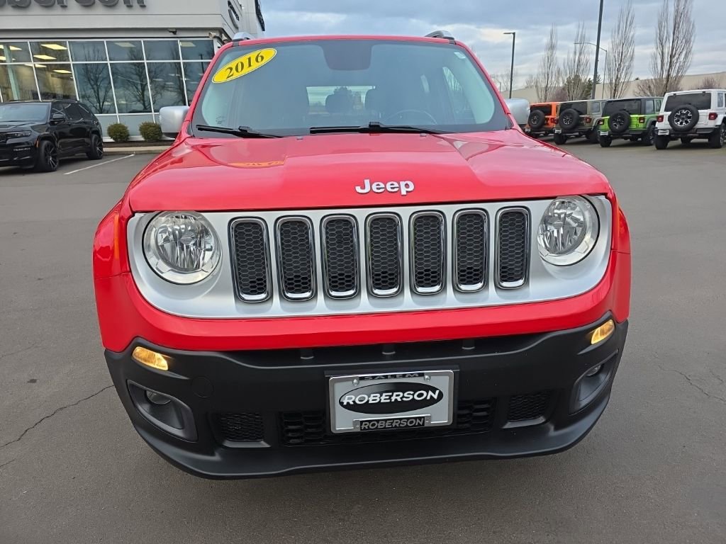 Used 2016 Jeep Renegade Limited image 8
