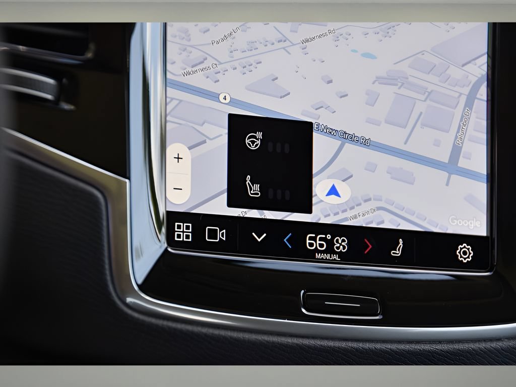 Certified 2024 Volvo XC90 T8 Plus w/ Protection Package Premier AWD/4WD image 23