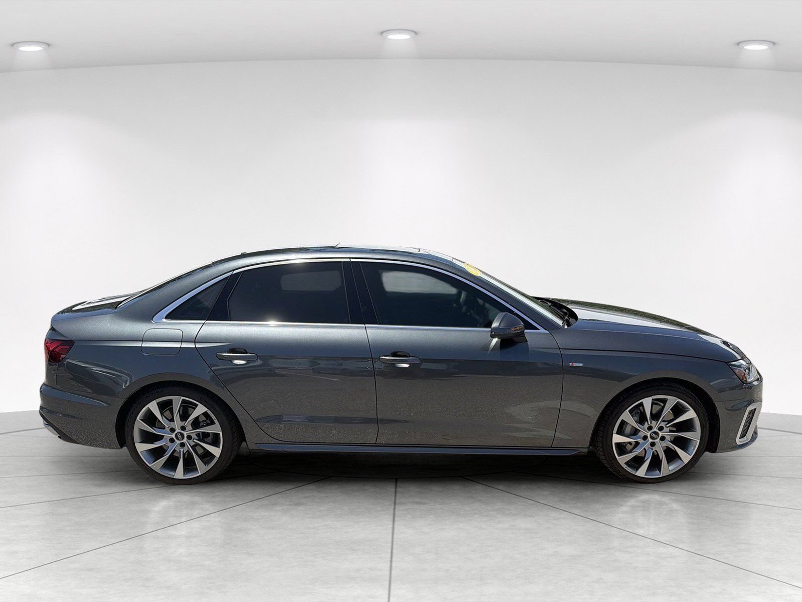 Used 2020 Audi A4 2.0T Premium Plus w/ Premium Plus Package AWD/4WD image 3