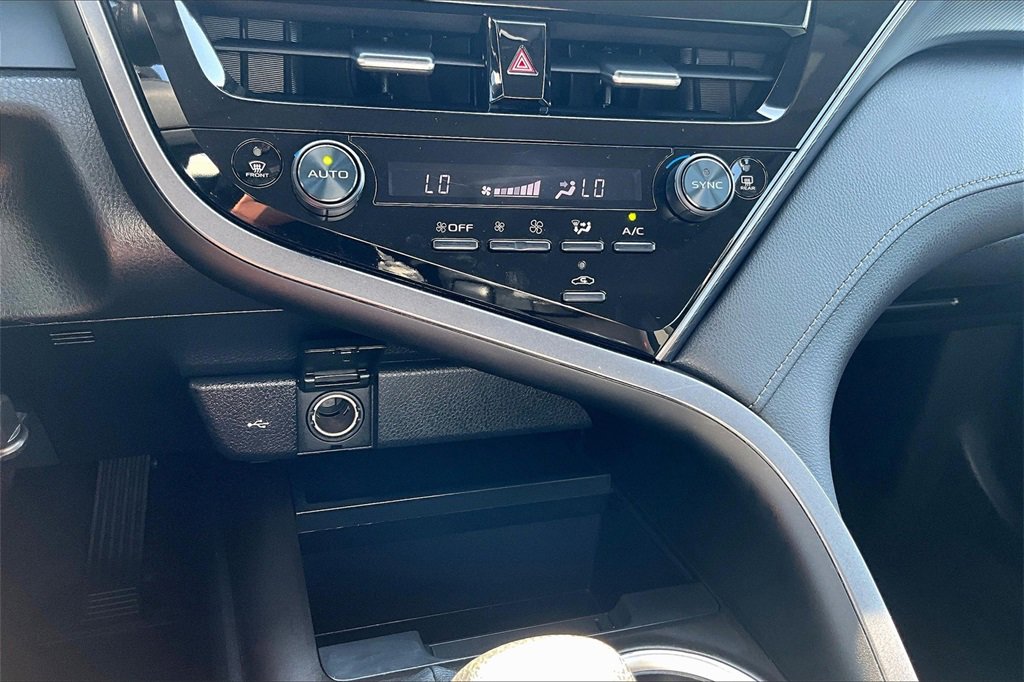 Used 2024 Toyota Camry LE image 30