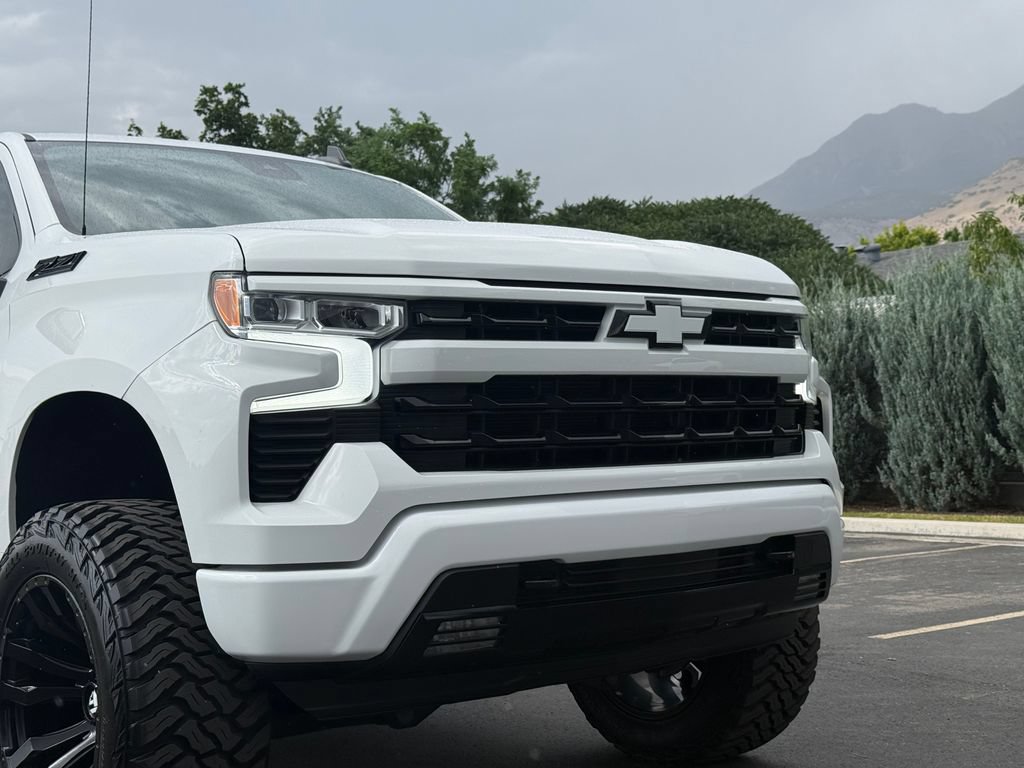Used 2023 Chevrolet Silverado 1500 RST w/ Z71 Off-Road Package AWD/4WD image 16