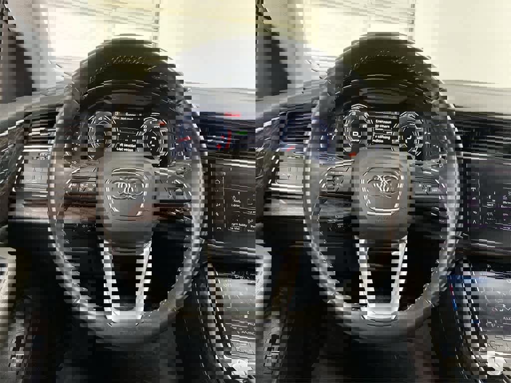 Used 2019 Audi Q8 Premium Plus w/ Premium Plus image 21