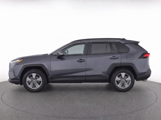 Used 2025 Toyota RAV4 XLE AWD/4WD image 6