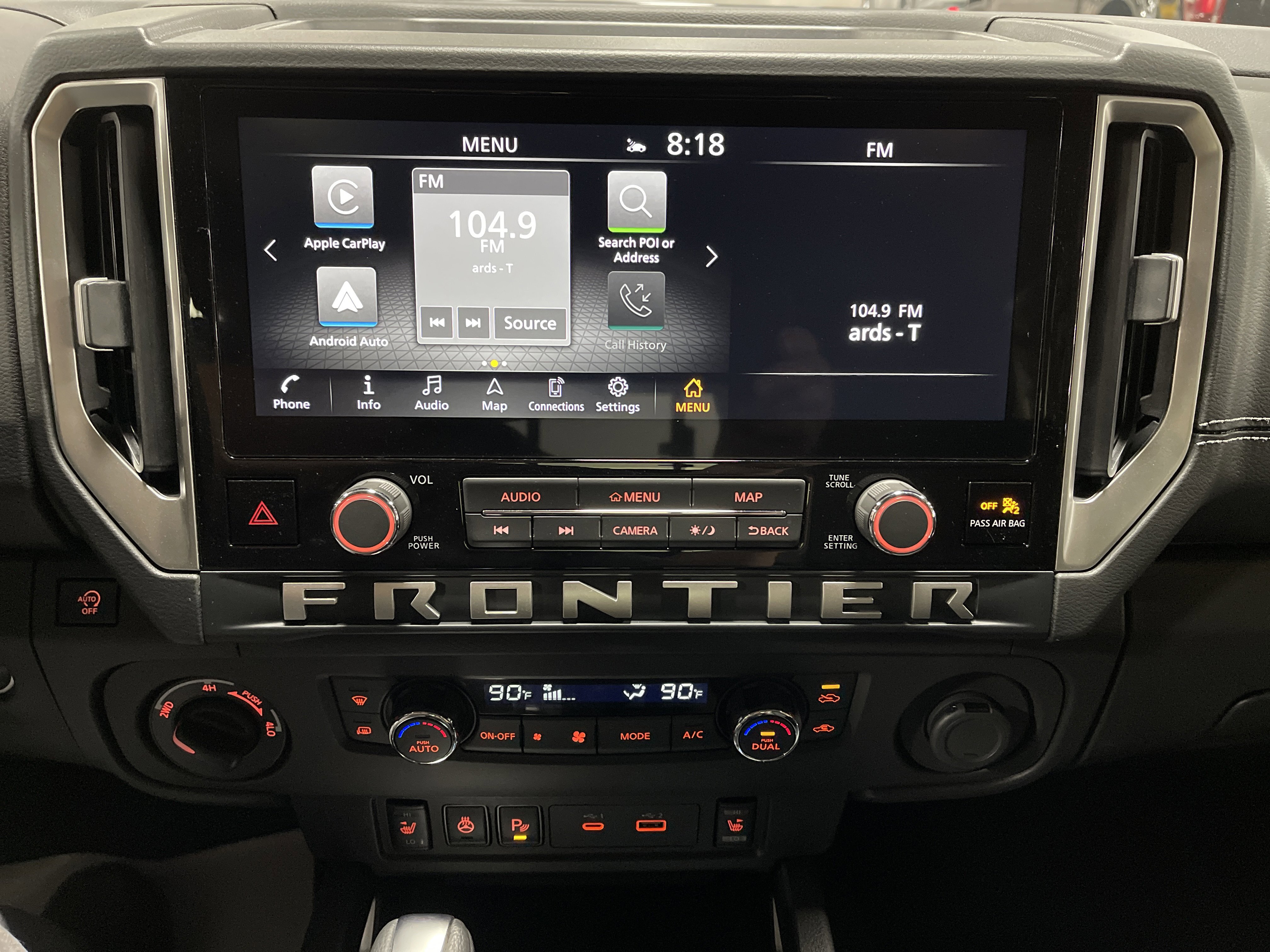 Used 2025 Nissan Frontier SL w/ Graphics Package image 24