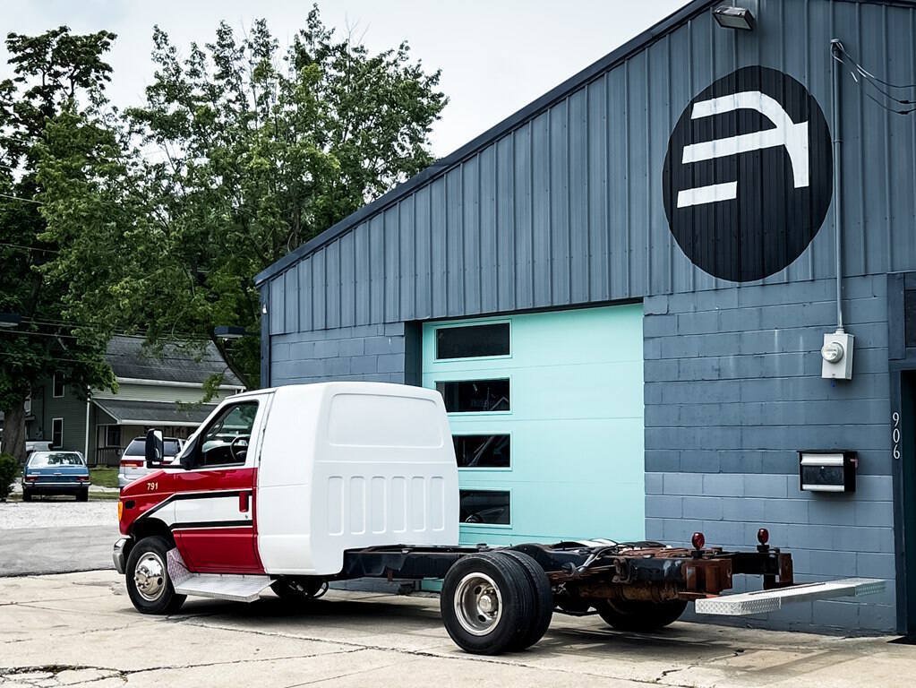 Used 2003 Ford E-450 and Econoline 450 RWD image 8