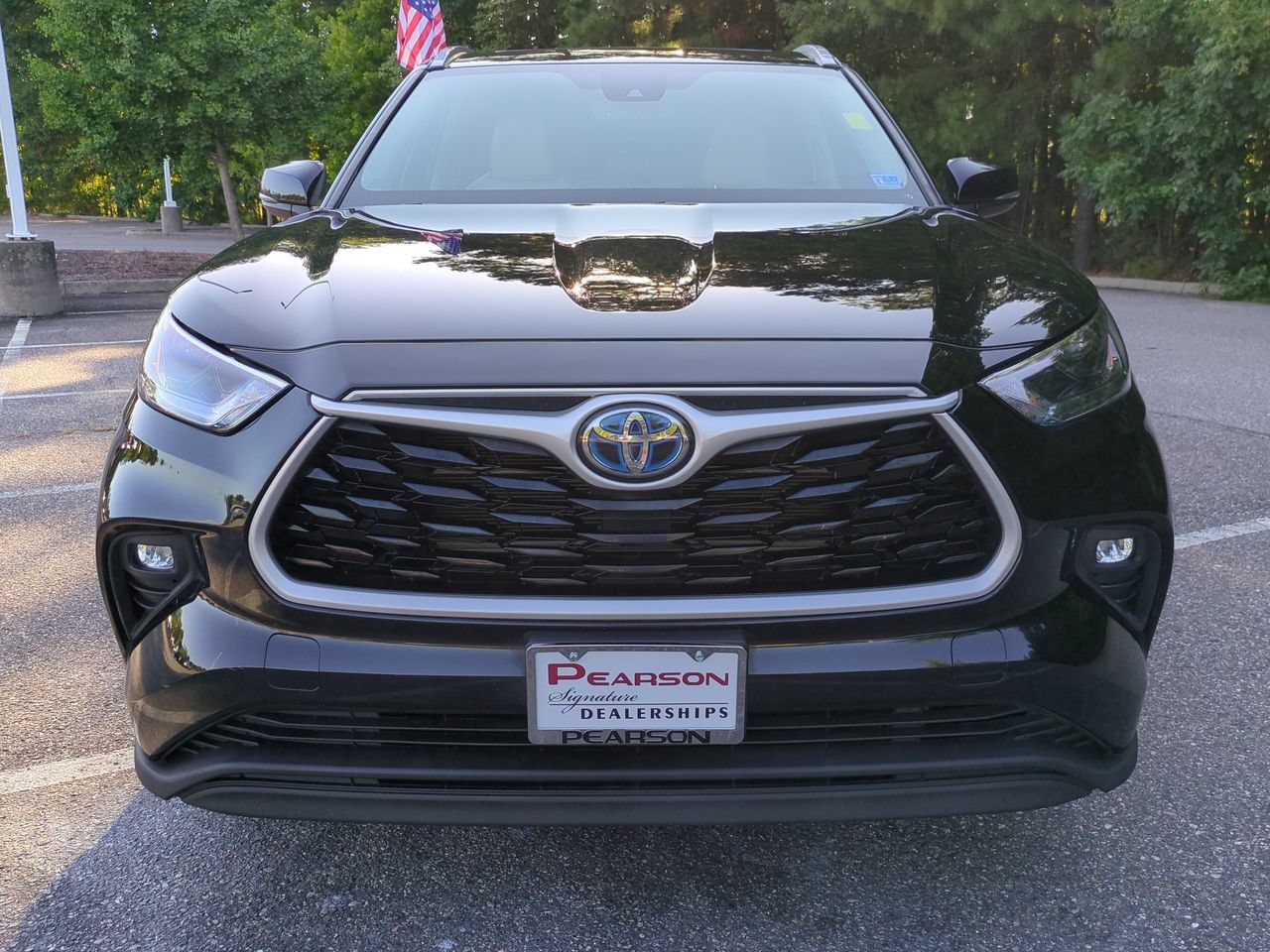 Used 2023 Toyota Highlander XLE AWD/4WD image 9