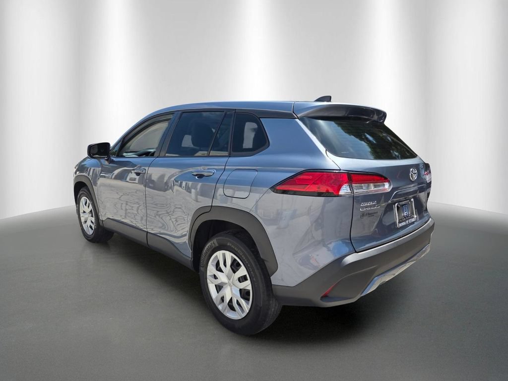 Used 2024 Toyota Corolla Cross L FWD image 5