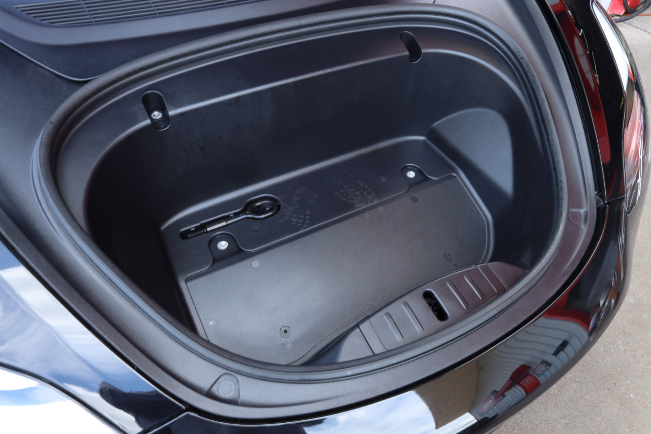 Used 2020 Tesla Model 3 Performance image 31