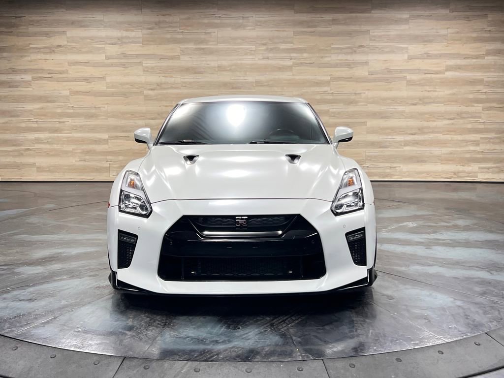 Used 2020 Nissan GT-R Premium w/ Premium Interior Package AWD/4WD image 18
