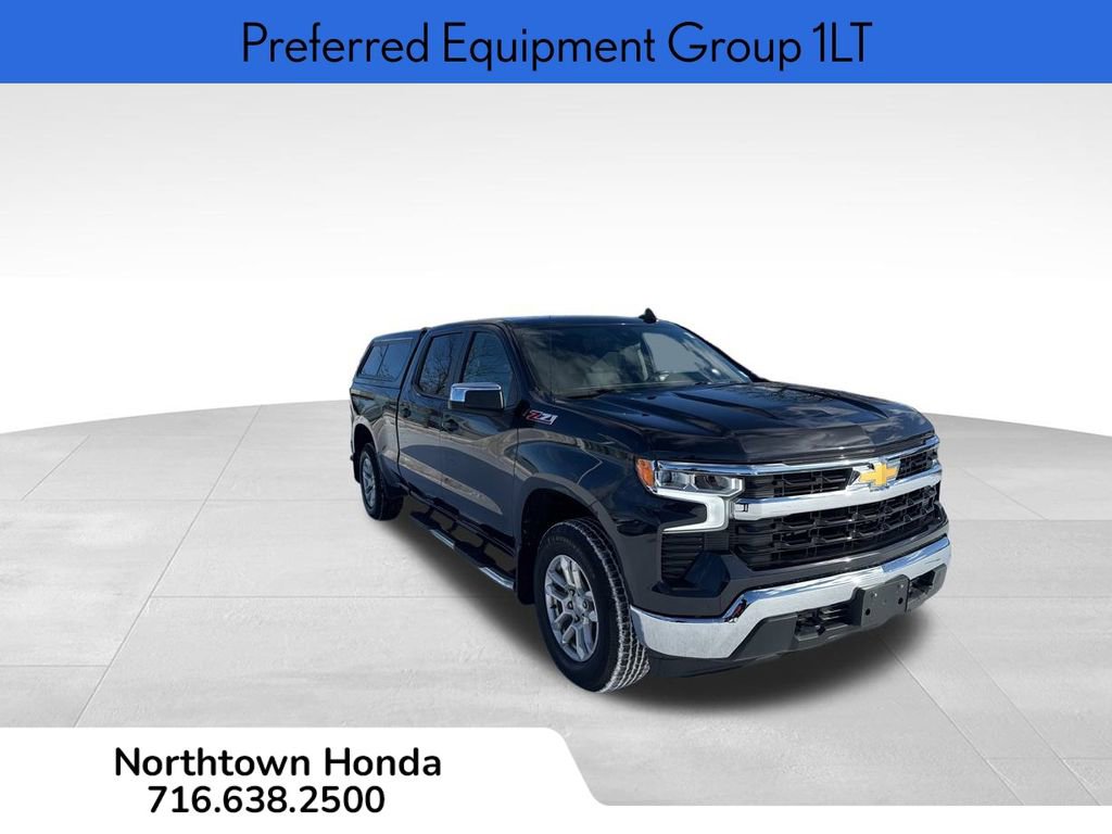 Used 2022 Chevrolet Silverado 1500 LT w/ Z71 Off-Road Package image 2